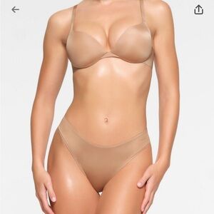 Skims Ultimate Collection Push Up Bra NWOT Size 38DD